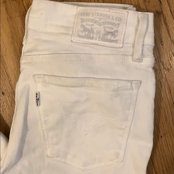 Levi’s 710 super skinny distressed white jeans - Picture 2 of 4